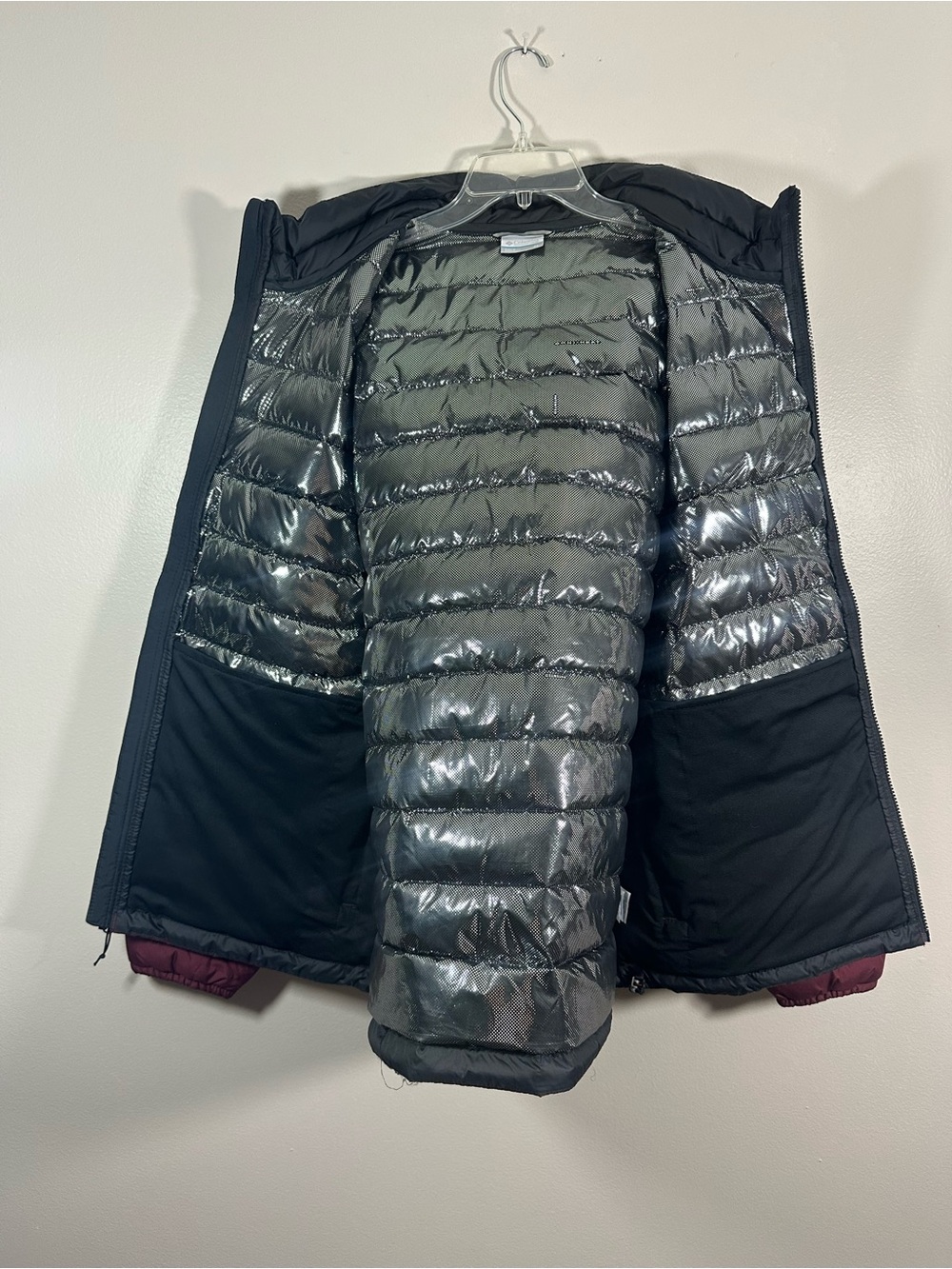 Columbia Size XL Men's Omni Heat Insulated Quilted Jacket Burgundy & Black - Picture 7 of 11